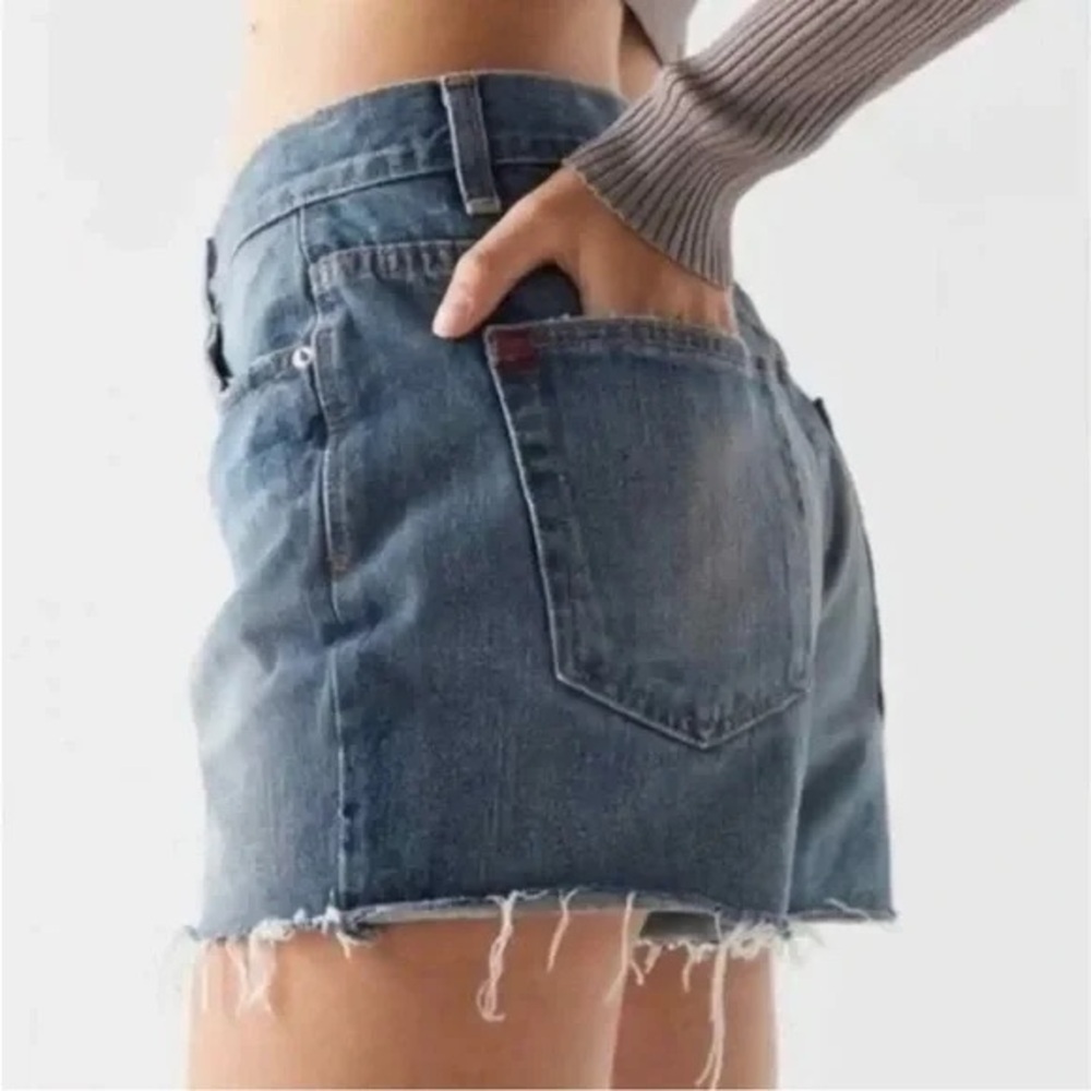 NWT BDG Urban Outfitters Embroidered Low Rise Boyfriend Shorts Size 24 - Picture 9 of 16